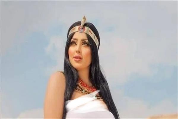  سلمى الشيمي عارضة الأزياء
