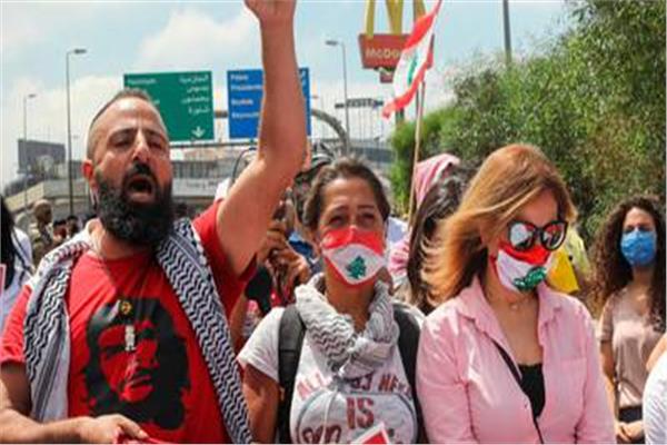 صورة من المظاهرات في لبنان