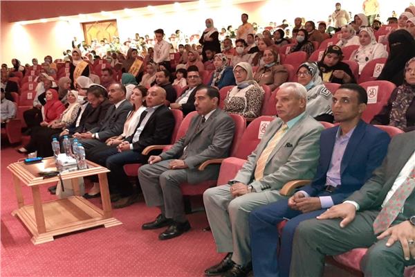 مقدم برنامج العباقرة: عدة قنوات رفضت الفكرة وأصبح الأكثر دعما للشباب 