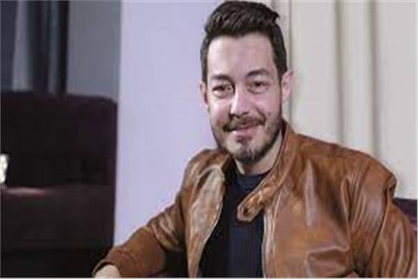 الفنان أحمد زاهر