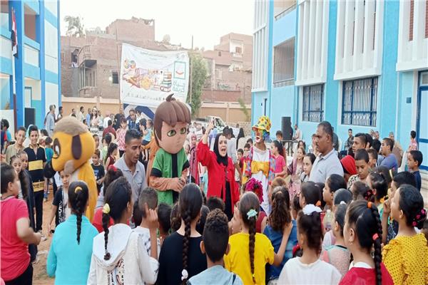  محافظ أسيوط يشيد بالفاعليات الثقافية 