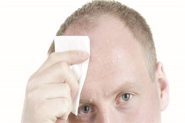 أغذية ومشروبات لتعويض ما نفقده بالعرق 