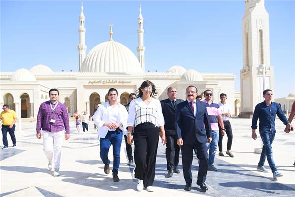السفيرة نبيلة مكرم وزيرة الهجرة