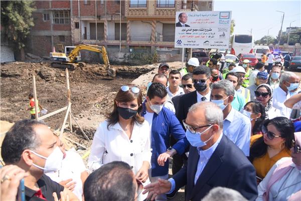  وزيرة الهجرة تنظم زيارة إلى مشروعات "حياة كريمة