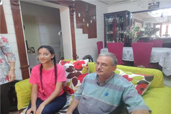  بالصور ..مريم جرجس : حلمي ادخل كلية الهندسه منذ الطفولة ..زوجة رساله شكر لأسرتها علي دعمها
