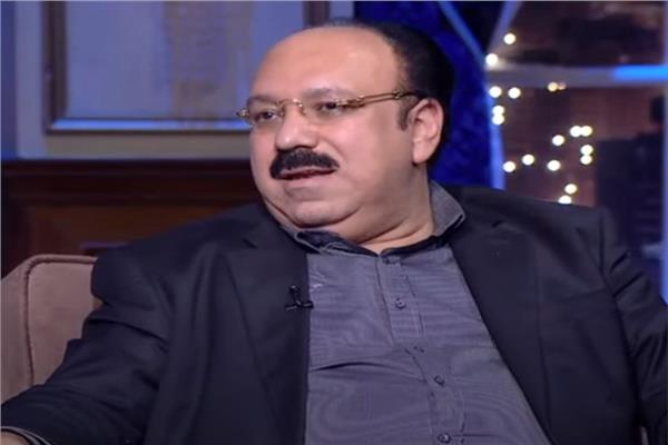 الدكتور محمد عز العرب