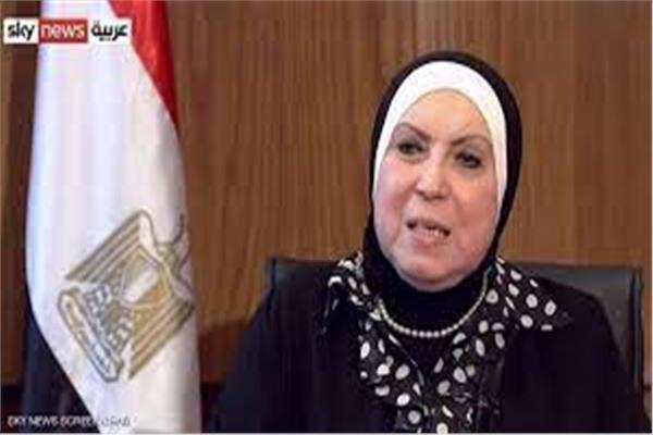 نيفين جامع وزيرة التجارة والصناعة 