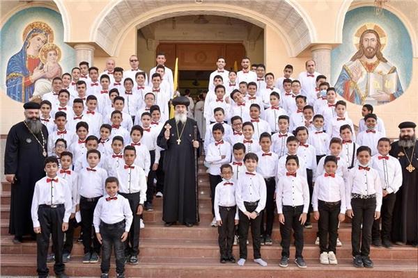 القداس الالهي في كنيسة الشهيد مارجرجس بالعاشر