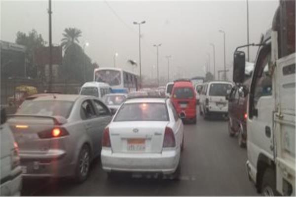 شلل مرورية يضرب ميدان المؤسسة 