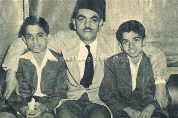 الفنان الكبير محمد عبد المطلب وأبنائه