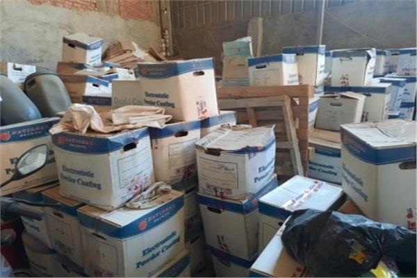 ضبط مصنع لتجميع البطاريات السيارات مجهولة المصدر بالقاهرة 