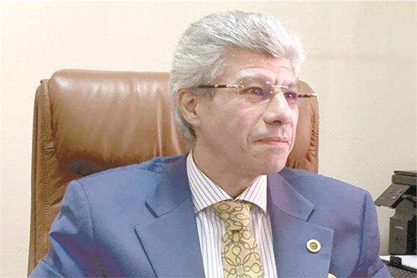المستشار أيمن عبدالحكم أشعت