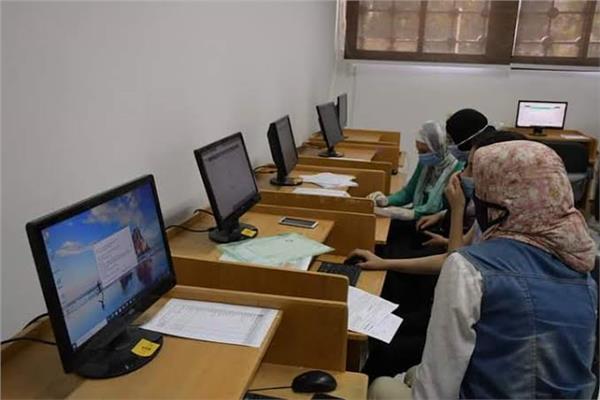 انطلاق التنسيق الالكتروني بمعامل جامعة الأقصر