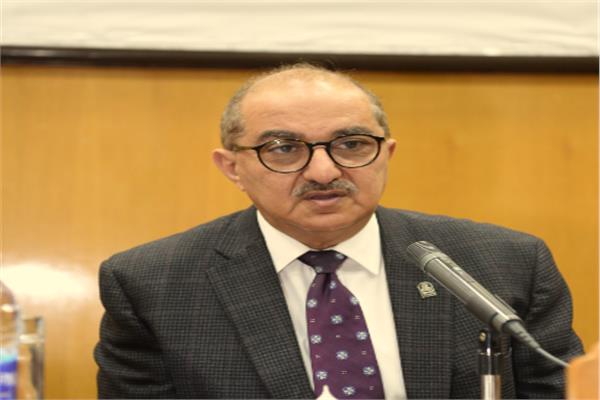 رئيس جامعة أسيوط