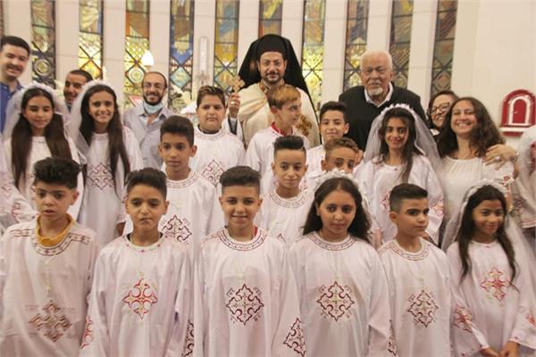  الأنبا باخوم يشارك في قداس المناولة الاحتفالية بكاتدرائية مدينة نصر