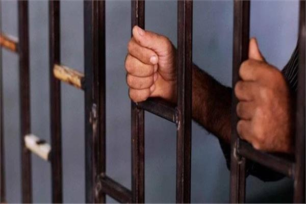 حبس صاحب مصنع ملابس جاهزة في البساتين