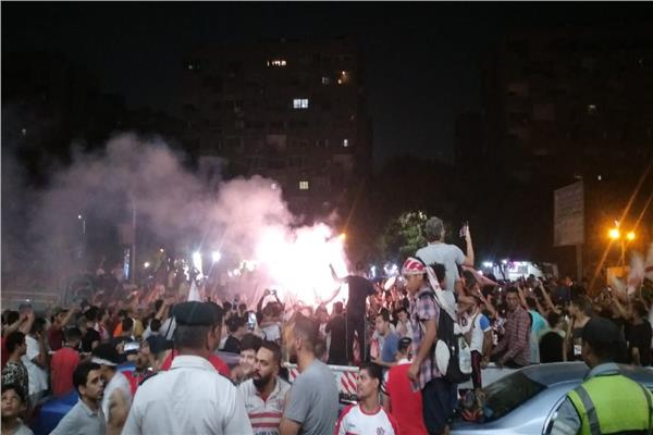 احتفال جماهير الزمالك بالدوري