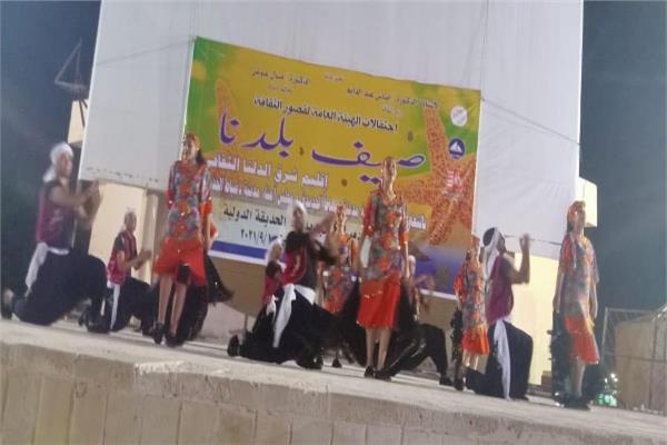 فرقة المنصورة للفنون الشعبية بمسرح الحديقة المركزية فى مدينة دمياط الجديدة