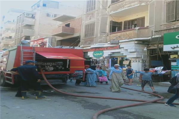 السيطرة على حريق بعقار سكني في المنيا