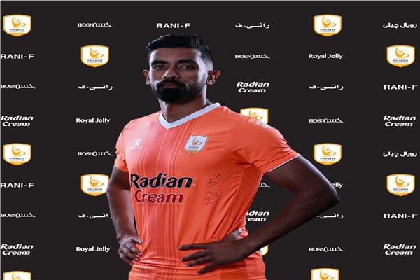 فاركو يعلن التعاقد مع عبد الله بكرى