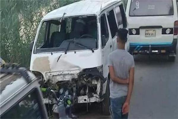التصريح بدفن جثة شاب لقى مصرعه إثر سقوطه من سيارة ميكروباص