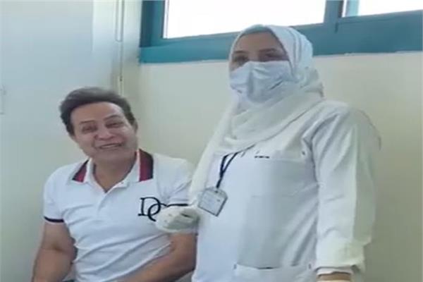 حكيم 