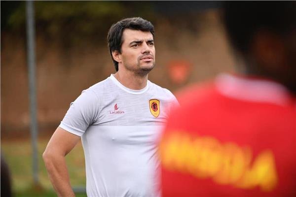 بيدرو جونسالفيس مدرب منتخب انجولا