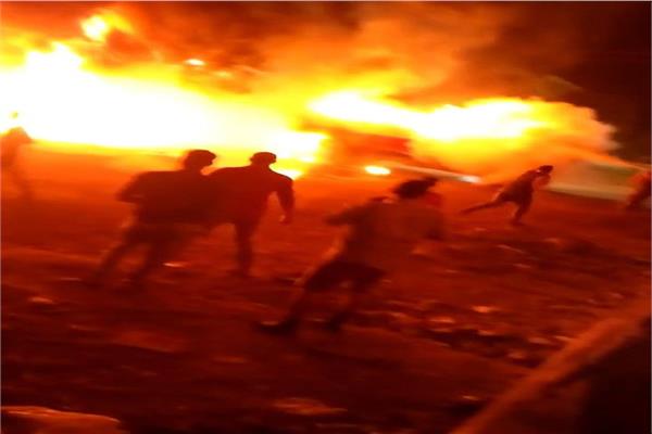 إثر انفجار سيارة محملة بالسولار