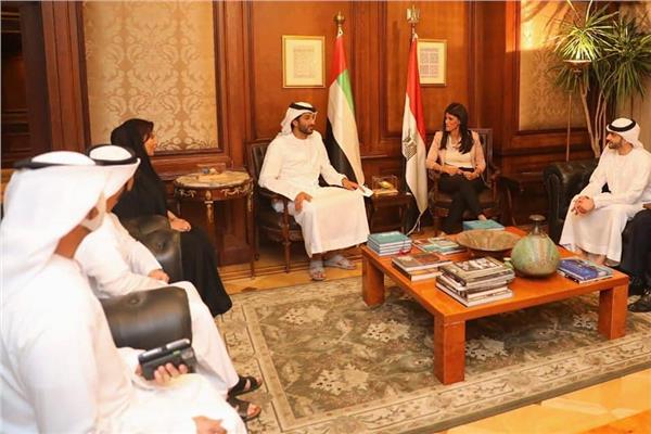 وزيرة التعاون الدولي ووزير الاقتصاد في دولة الإمارات