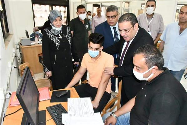 رئيس جامعة القناة