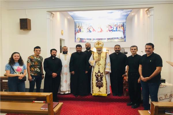  الأنبا توما حبيب يستضيف أعضاء اللجنة الأسقفية للشباب