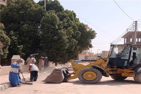  محافظ أسوان يعطى توجيهاته بمواجهة أي شروع فى مخالفات للبناء