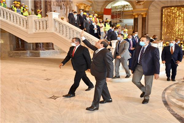 الرئيس السيسي يتفقد دار الأوبرا بالعاصمة الإدارية