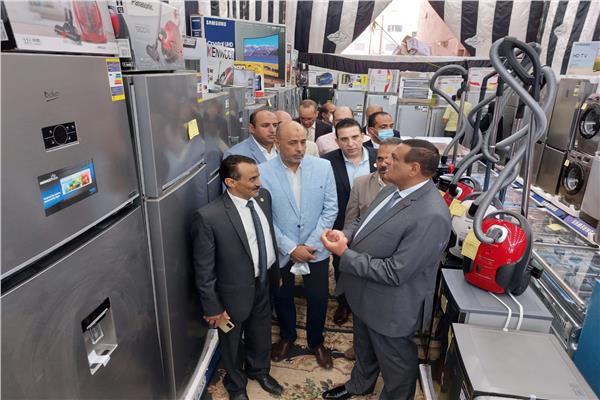 محافظ البحيرة يفتتح معرض السلع المعمرة بنقابة المهندسين بدمنهور .صور 