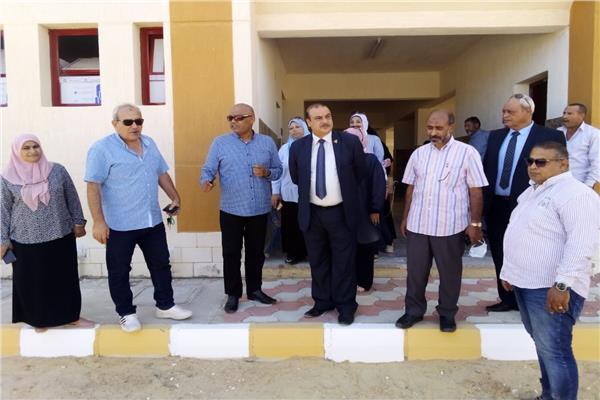 انتهاء التجهيزات النهائية بمدرسة حدائق مطروح