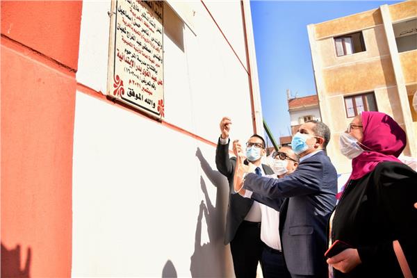 محافظ الغربية يفتتح مدرستين بكفر الزيات وقطور  بتكلفة 8.7 مليون جنيه