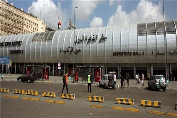  مطار القاهرة الدولى