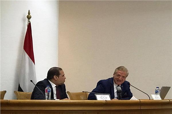 خلال الندوة بالمجلس الاعلى للثقافة