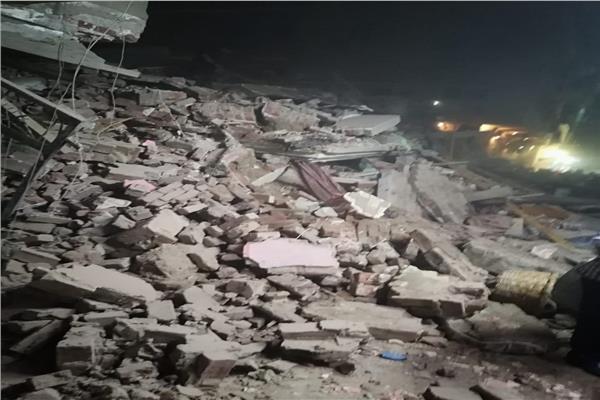 العقار المنهار بشبرا الخيمة بالقليوبية 