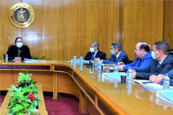 جامع كشف اهمية شهادات مزايا والتصنيف والحوافز للقطاع التجاري