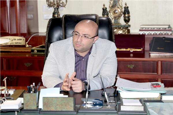 الدكتور محمد هاني غنيم محافظ بني سويف