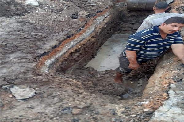 اصلاح كسر بخط مياه شارع الاسباني
