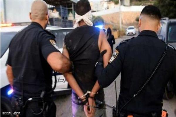 اعتقال الأسير الفلسطيني زكريا الزبيدي