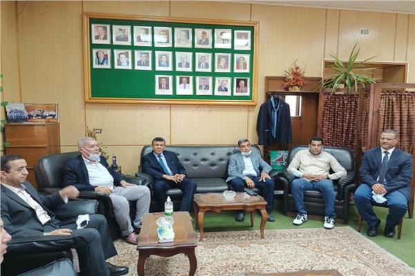جامعة جنوب الوادي تشارك باجتماع الشركاء