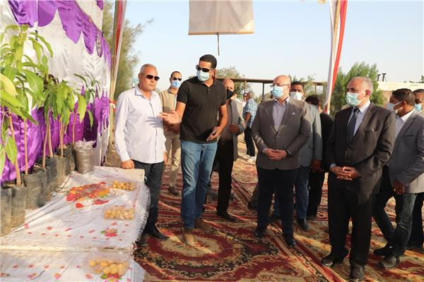  وزير الري ومحافظ بني سويف يتفقدان مخر سيل سنور  وبحيرات  وأحواض التهدئة  