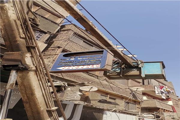 إزالة الإعلانات غير المرخصة ببولاق الدكرور في الجيزة