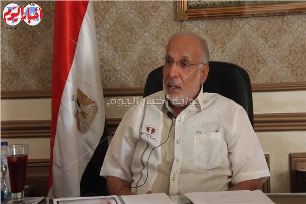  الدكتور سامى سعد النقيب العام للعلاج الطبيعي