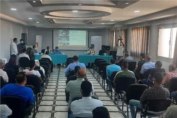 رأس غارب تحتفل بتخريج دفعات المتدربين على صيانة الأجهزة