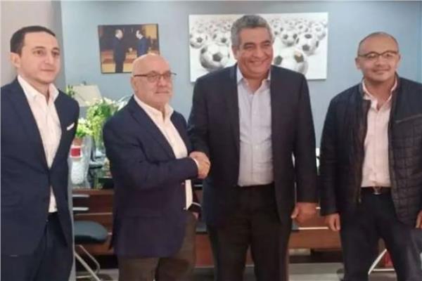  فينجادا أثناء تعاقده مع الجبلاية