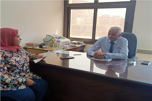 محررة بوابة أخبار اليوم مع مدير عام الأسرة والطفولة بالتضامن